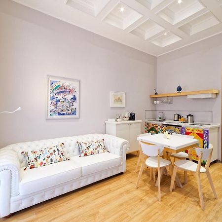 La Porta Di Mezzo Apartment Катания Екстериор снимка