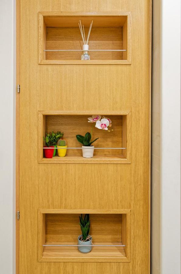 La Porta Di Mezzo Apartment Катания Екстериор снимка
