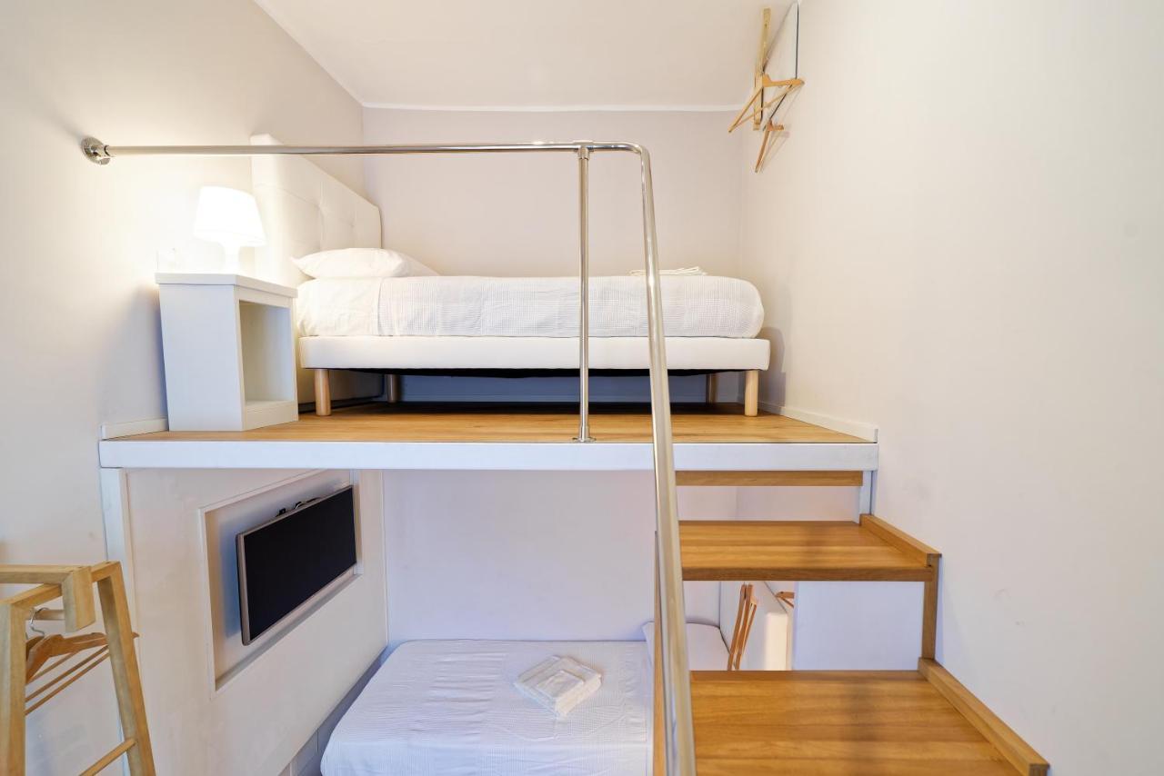 La Porta Di Mezzo Apartment Катания Екстериор снимка