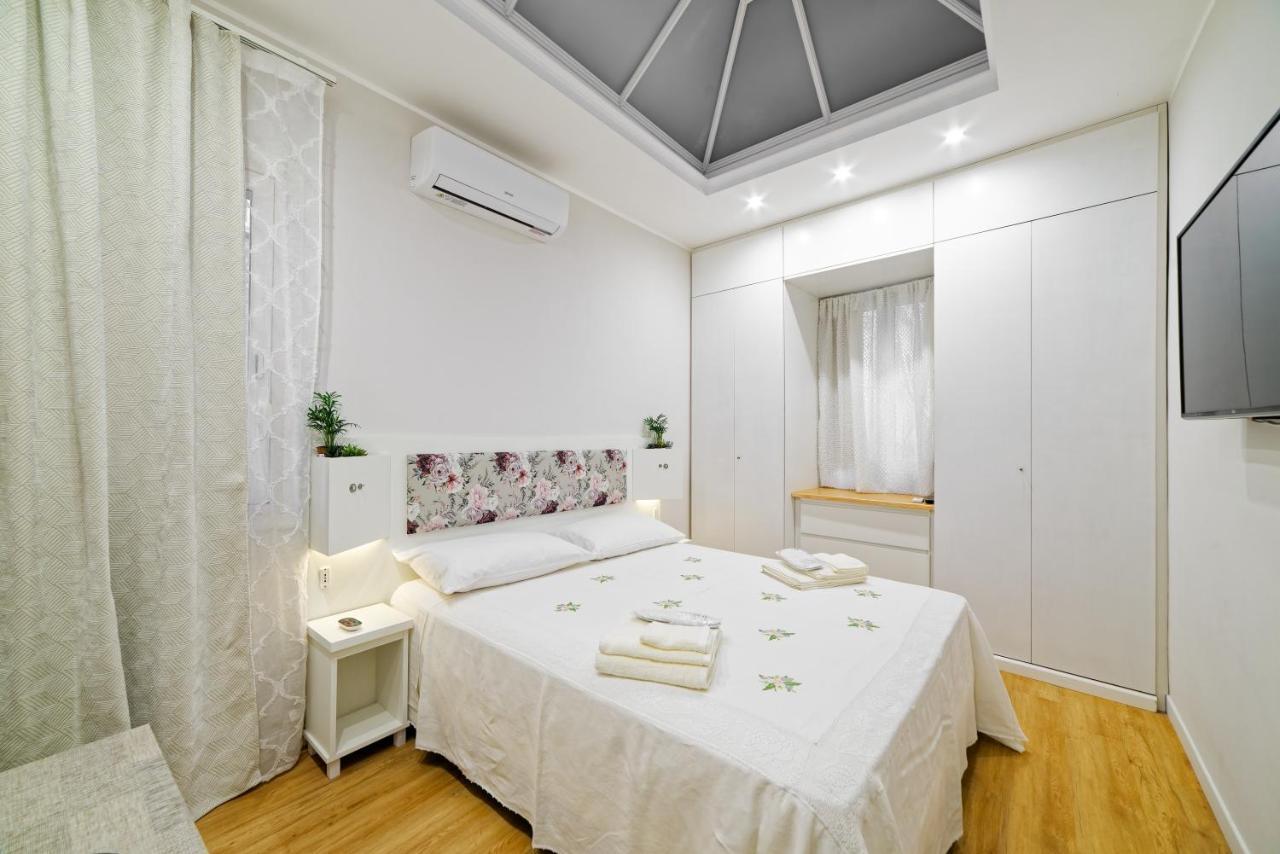 La Porta Di Mezzo Apartment Катания Екстериор снимка